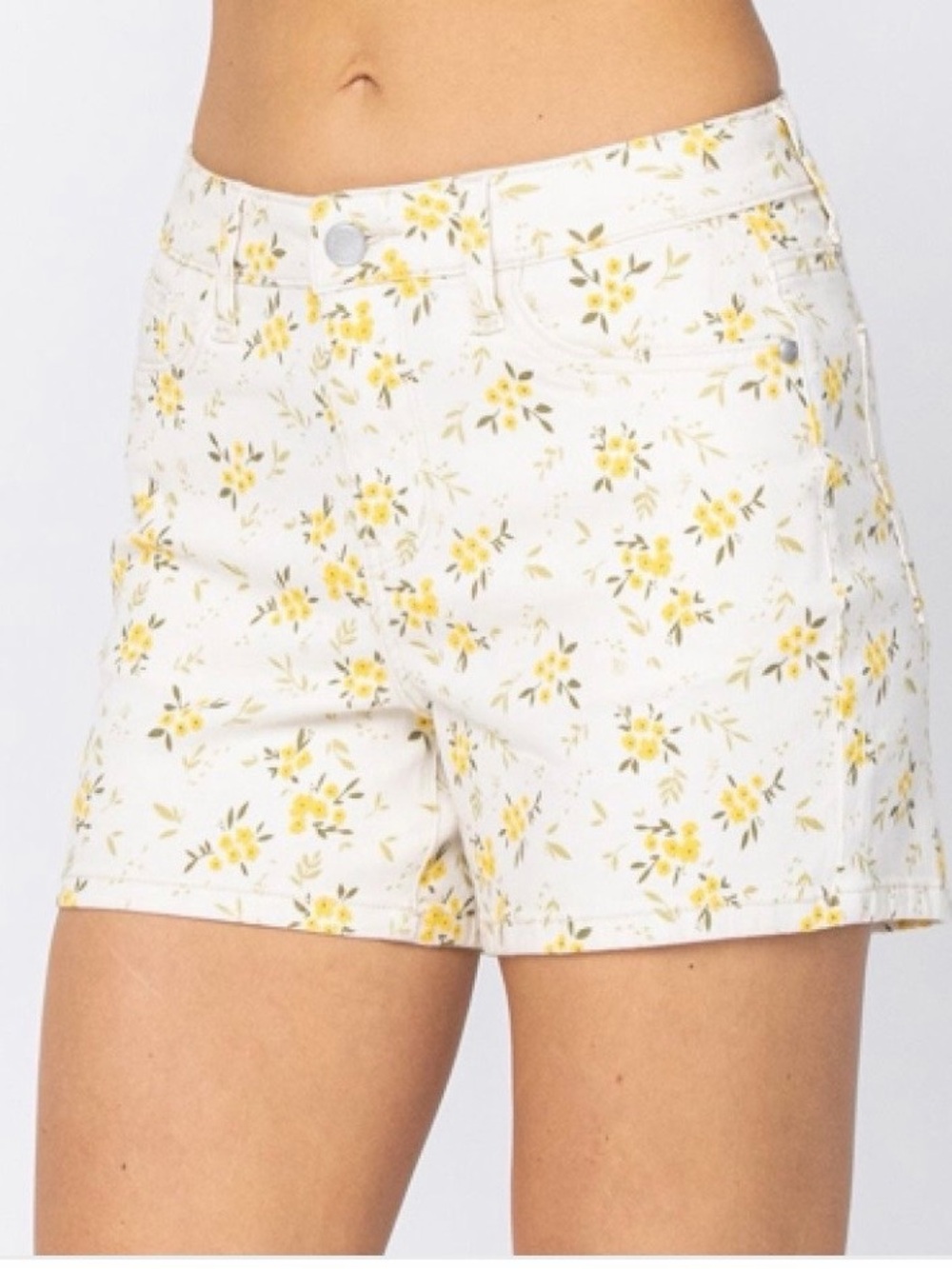 #996 Judy Blue Women's Cream Floral Denim Shorts with Yellow Print. NWT.